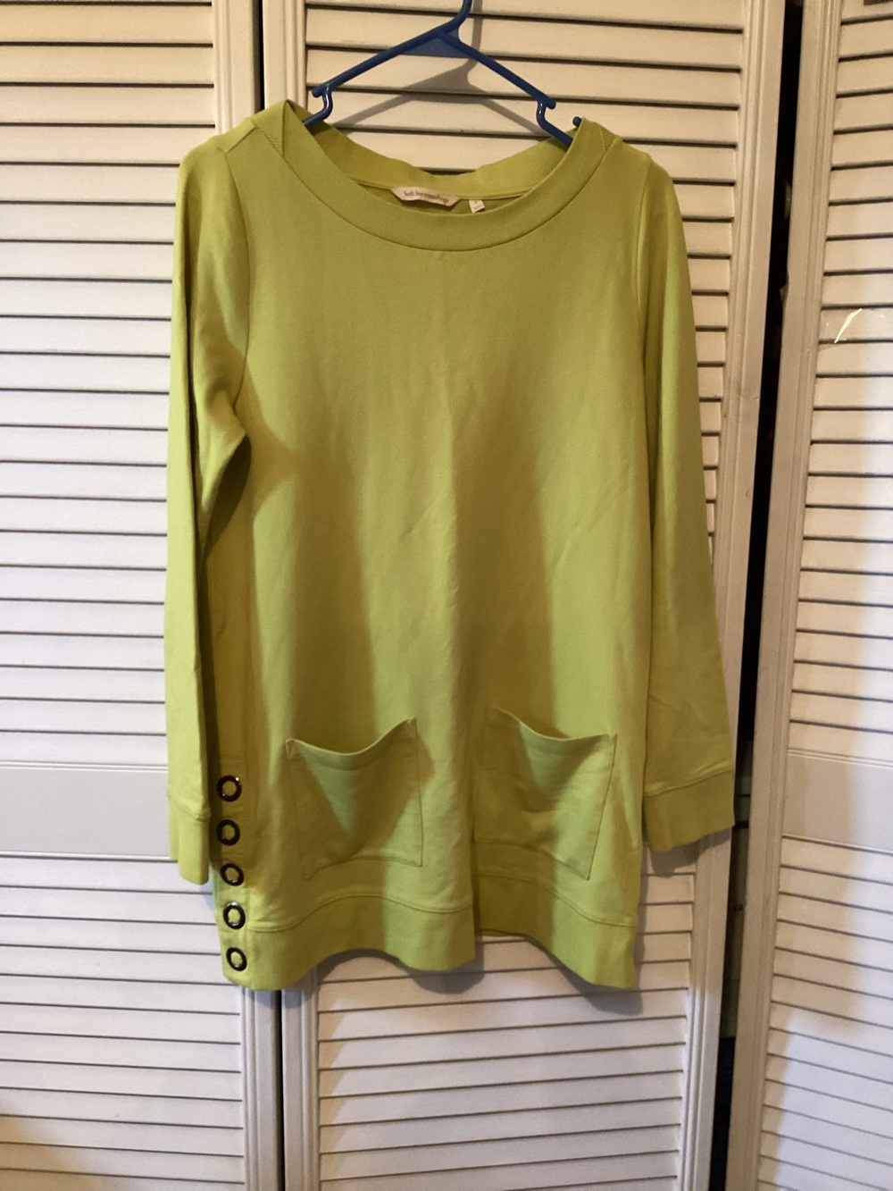 Lime Green Long Sleeve Pocket Sweater, size small